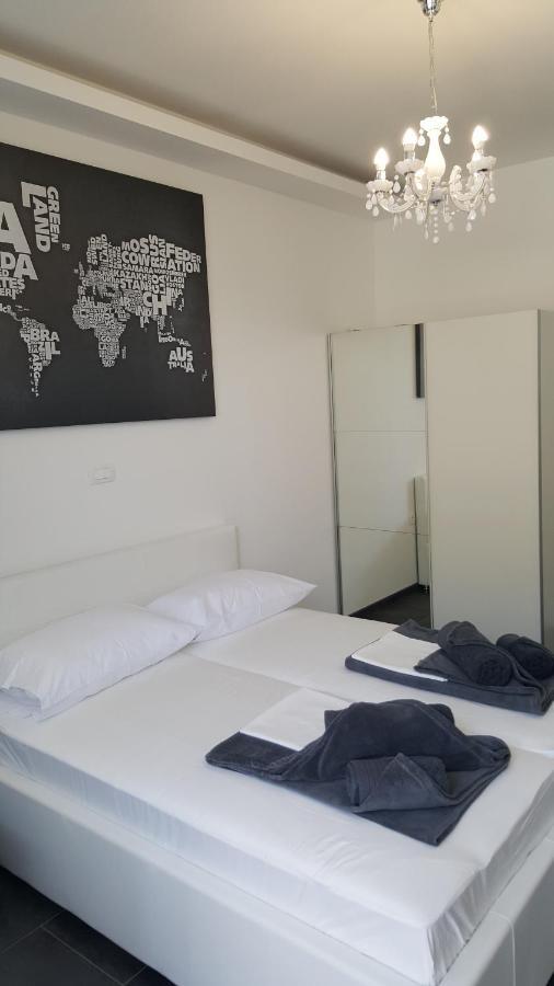 Grey House Apartamento Makarska Exterior foto