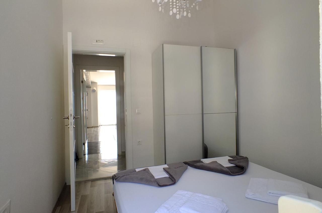 Grey House Apartamento Makarska Exterior foto