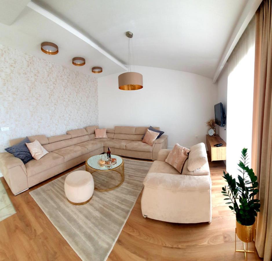 Grey House Apartamento Makarska Exterior foto